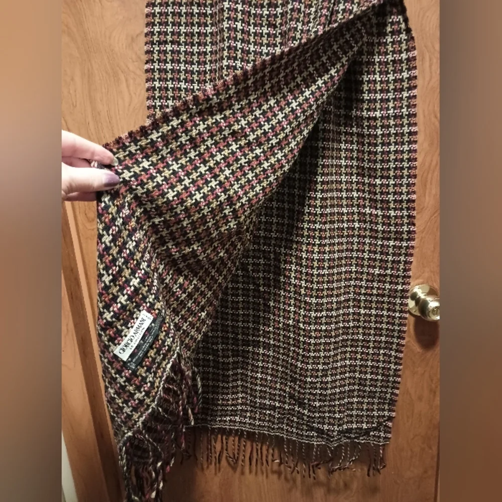Men Women Giorgio Armani Le Collezioni Italy 100% Wool Luxury Italian Scarf Wrap